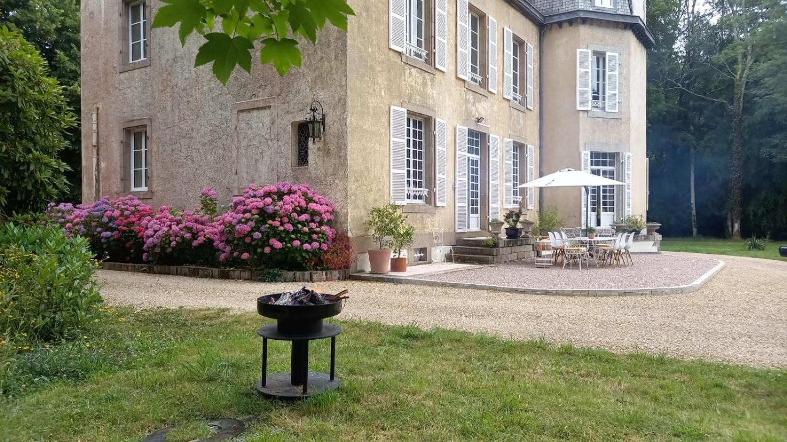 La Lande Hotel Pleyber-Christ Eksteriør billede